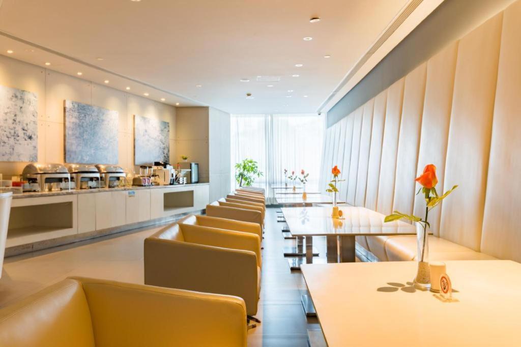 Jinjiang Inn Caoan Road Shanghai Extérieur photo